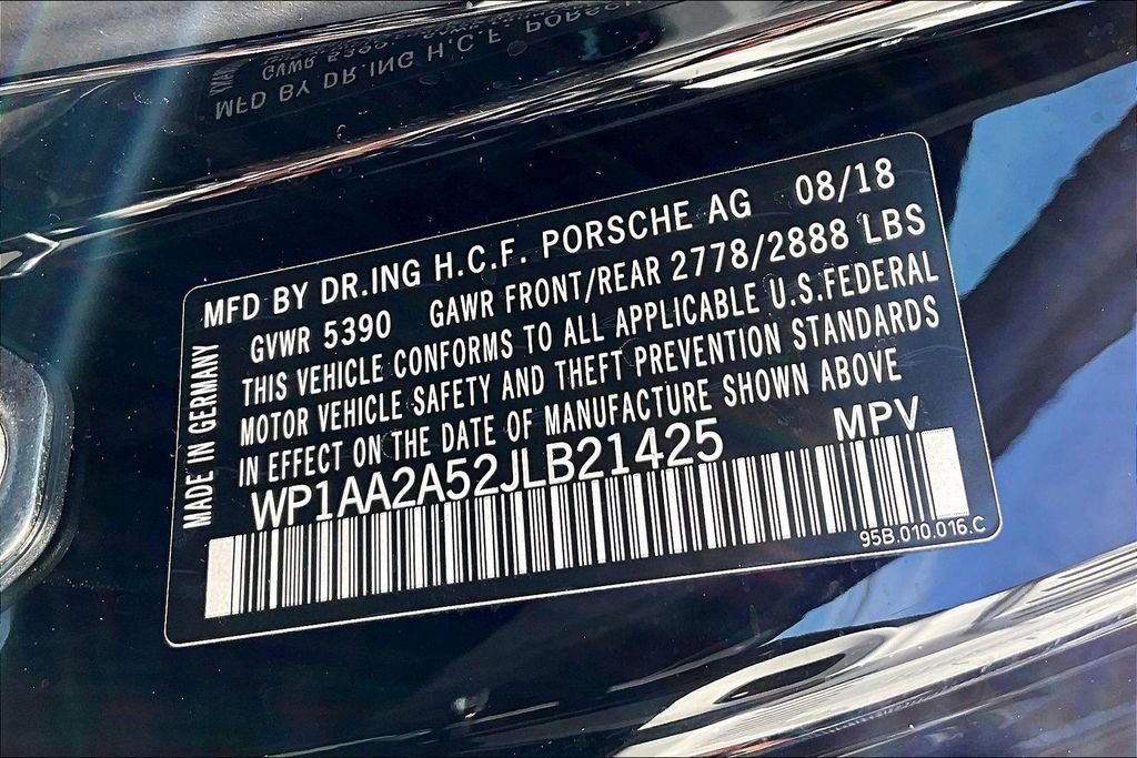 Used 2018 Porsche Macan AWD/4WD image 34