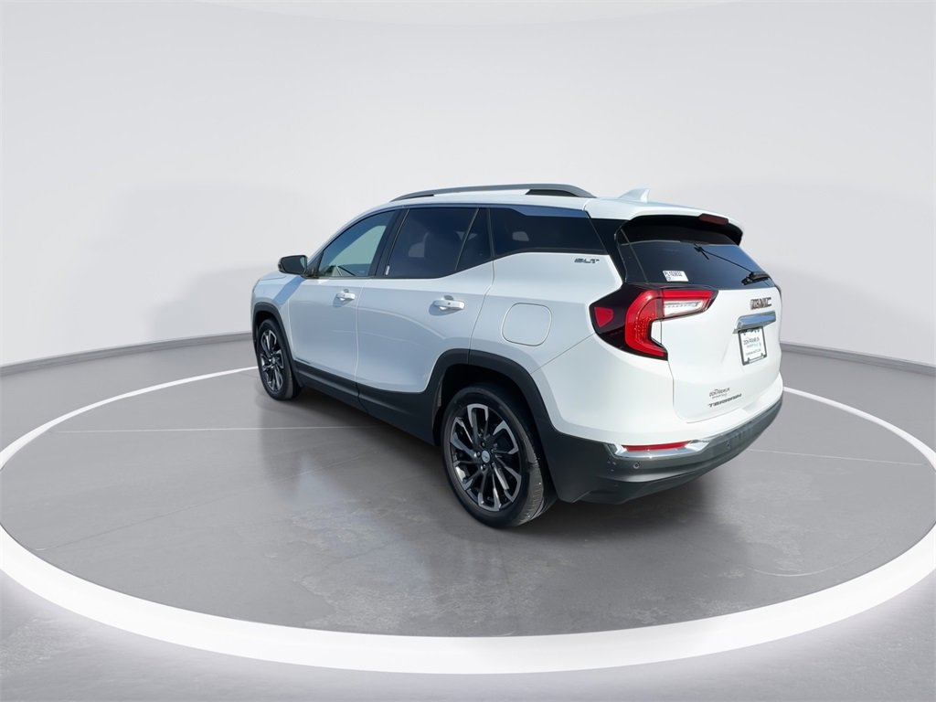 Used 2023 GMC Terrain SLT w/ Tech Package image 6