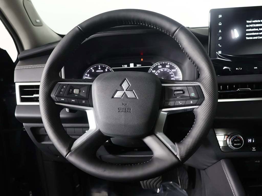 New 2026 Mitsubishi Outlander SE image 42