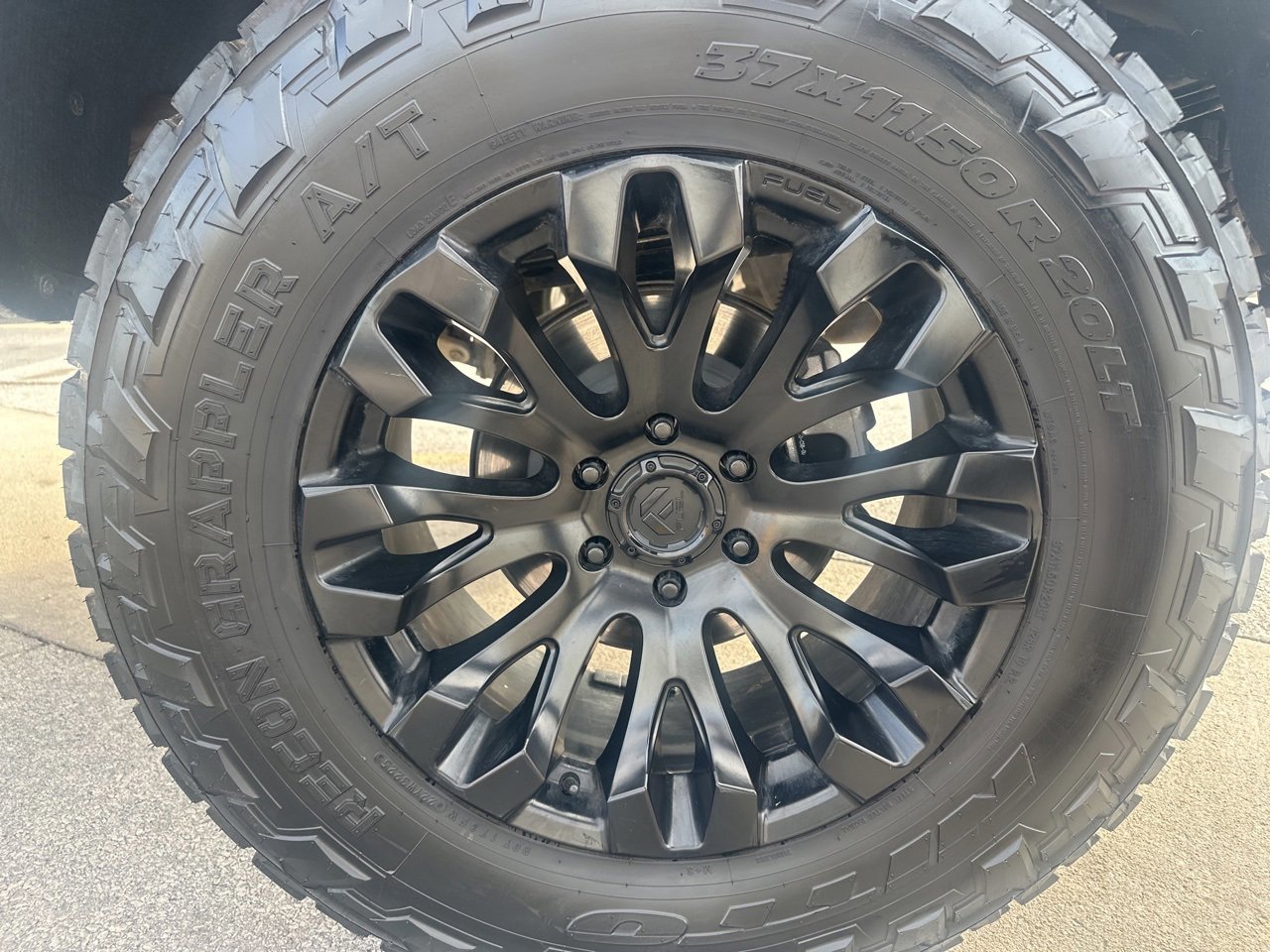 Used 2025 Chevrolet Silverado 1500 ZR2 w/ Technology Package image 13