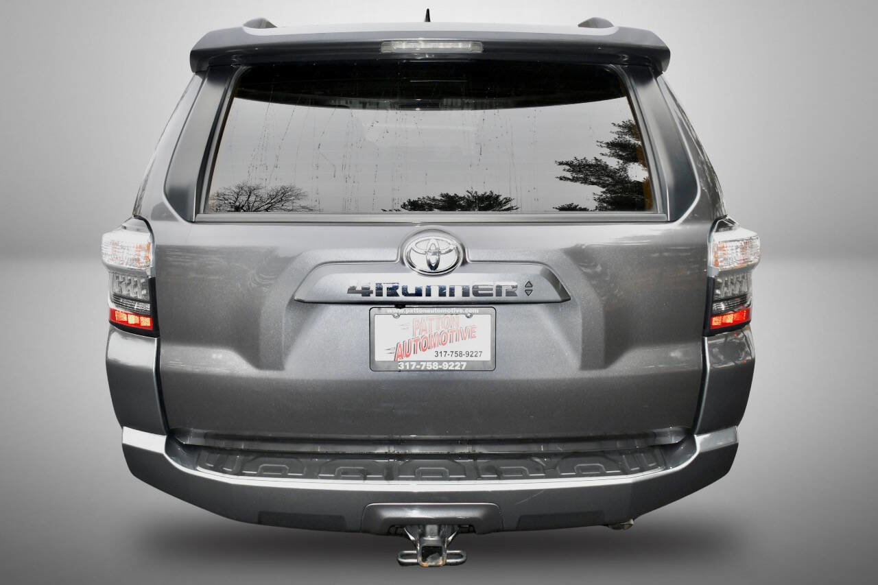 Used 2022 Toyota 4Runner SR5 Premium w/ Moonroof Package AWD/4WD image 6
