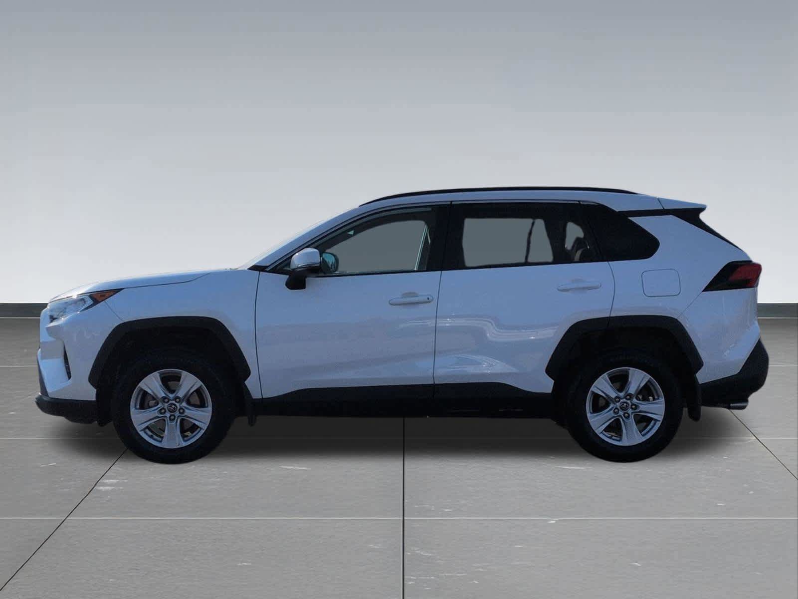 Used 2019 Toyota RAV4 XLE w/ All Weather Liner Package image 3