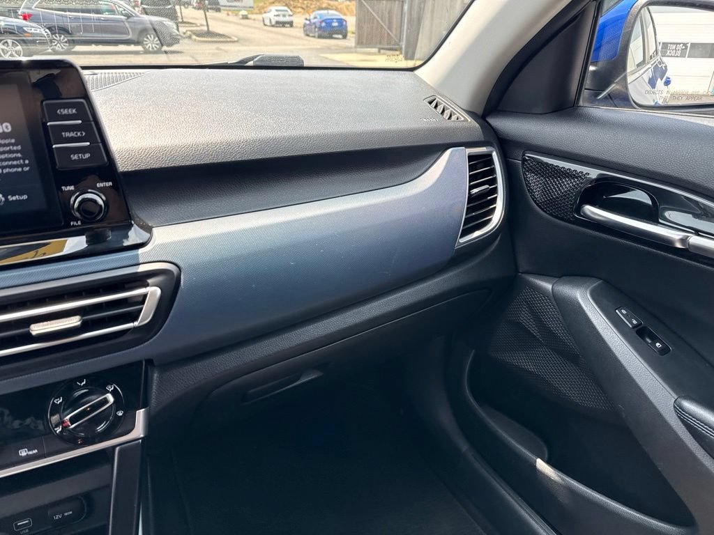 Used 2021 Kia Seltos S AWD/4WD image 25