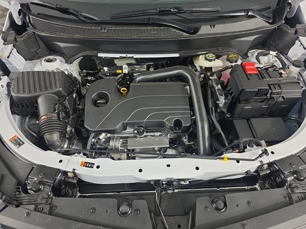 New 2026 Chevrolet Equinox LT w/ Convenience Package II FWD image 9