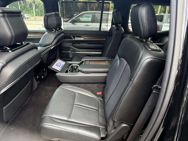Used 2024 Jeep Grand Wagoneer Series I AWD/4WD image 13