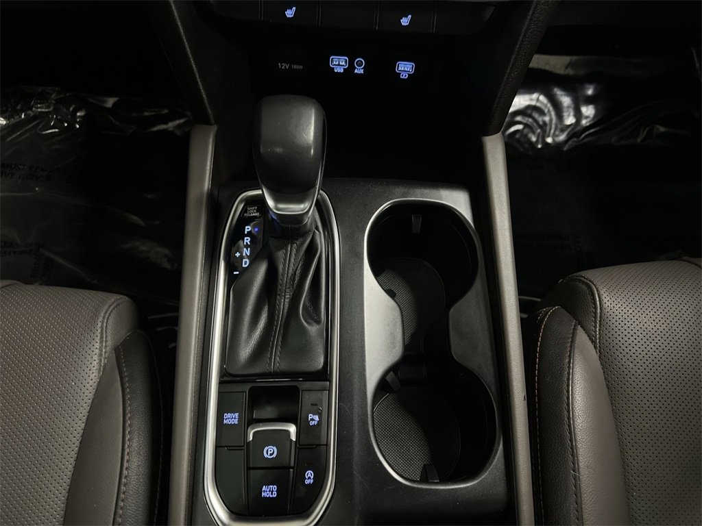 Used 2019 Hyundai Santa Fe Limited image 16
