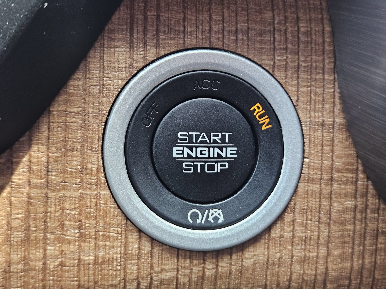 Used 2021 RAM 1500 Limited AWD/4WD image 26