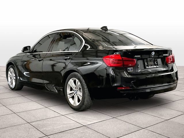 Used 2018 BMW 330i xDrive Sedan AWD/4WD image 11