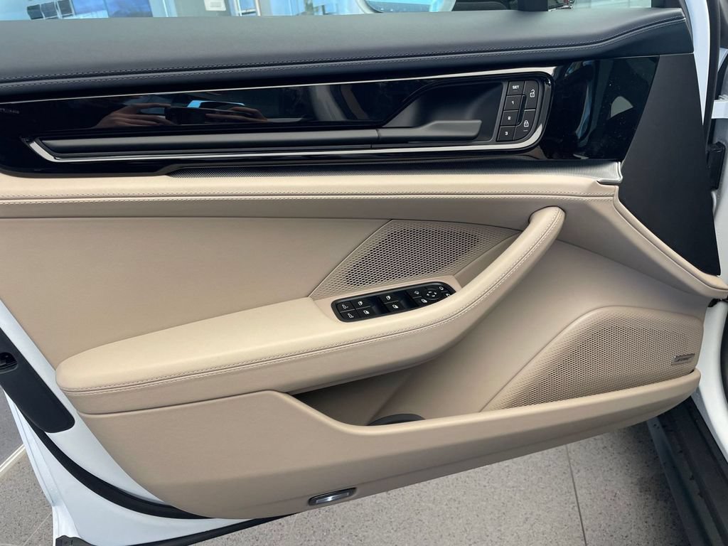 New 2026 Porsche Panamera 4 AWD/4WD image 23