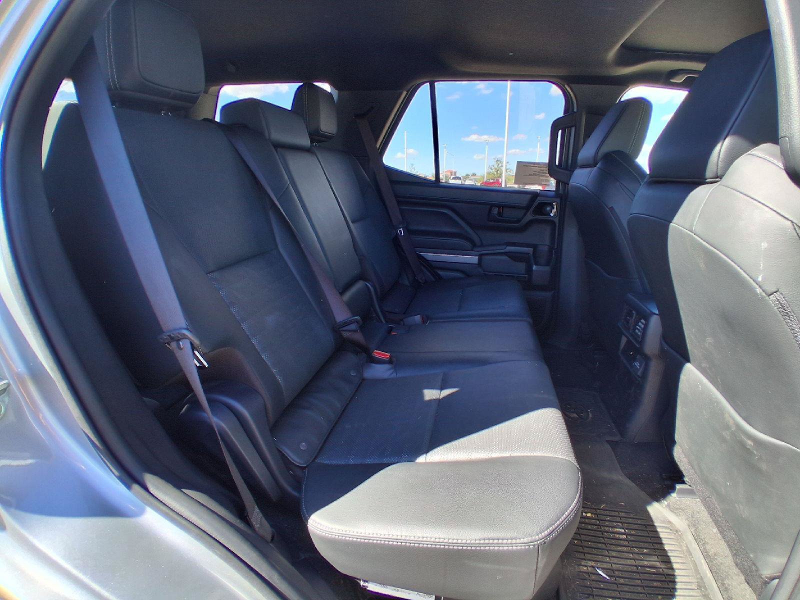 Used 2025 Toyota 4Runner TRD Off-Road Premium AWD/4WD image 21