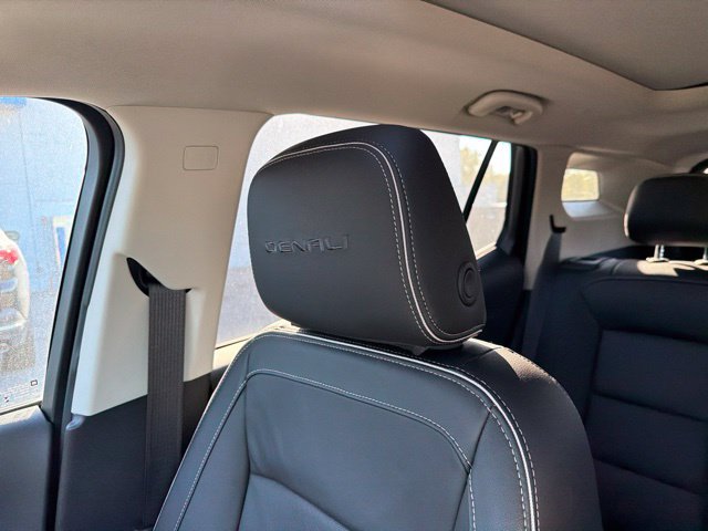 Used 2018 GMC Terrain Denali w/ Comfort Package AWD/4WD image 58