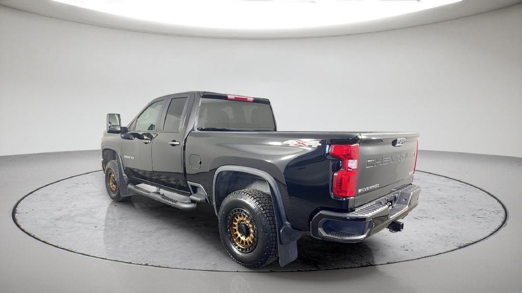 Used 2025 Chevrolet Silverado 2500 Custom w/ Custom Value Package AWD/4WD image 12
