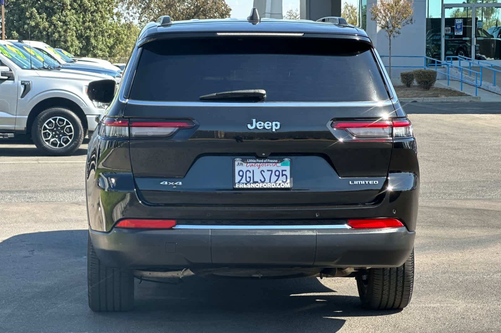 Used 2023 Jeep Grand Cherokee L Limited w/ Luxury Tech Group II AWD/4WD image 8
