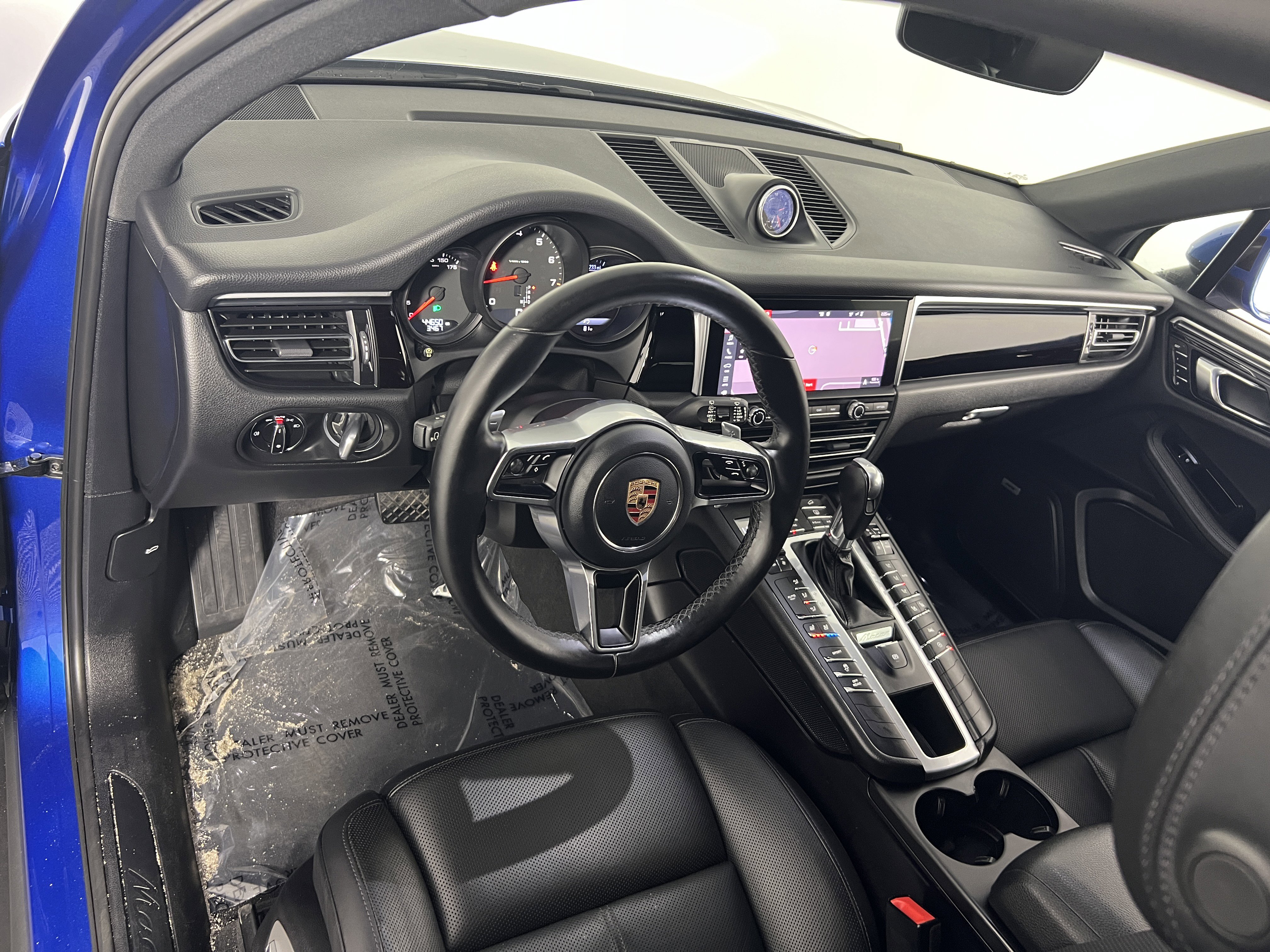Certified 2019 Porsche Macan AWD/4WD image 4