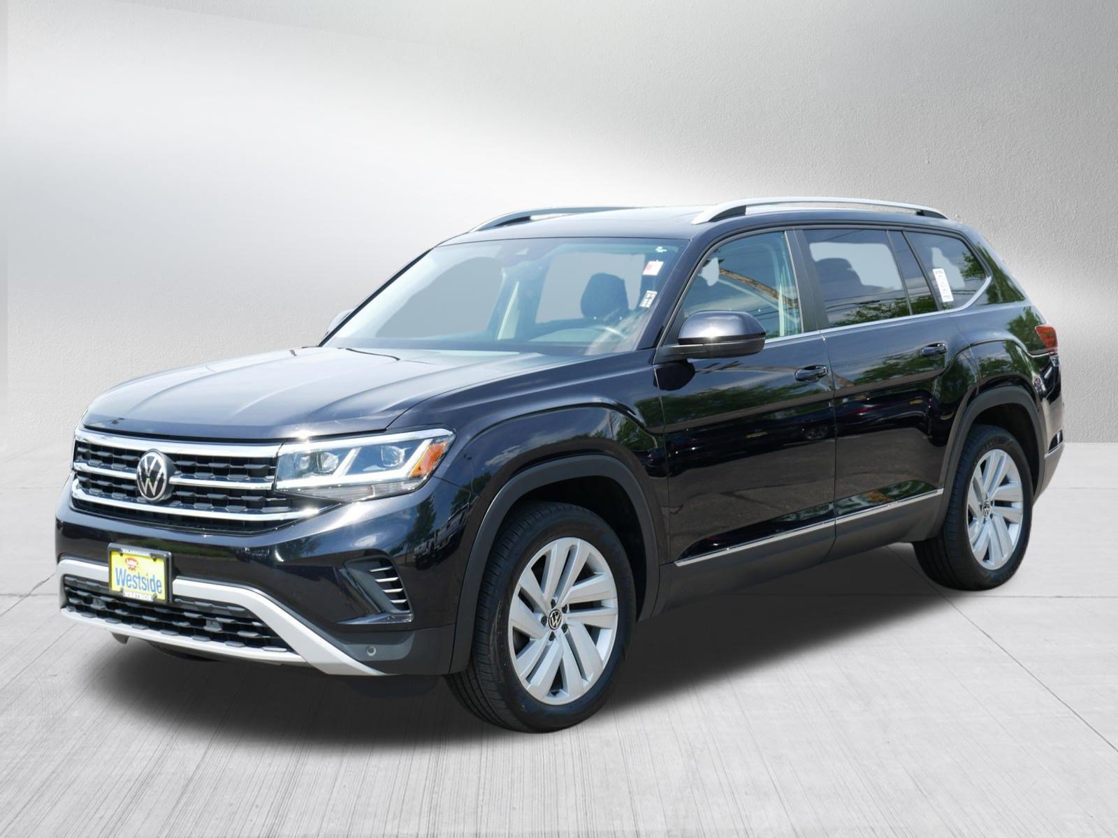 Used 2021 Volkswagen Atlas SEL AWD/4WD image 3