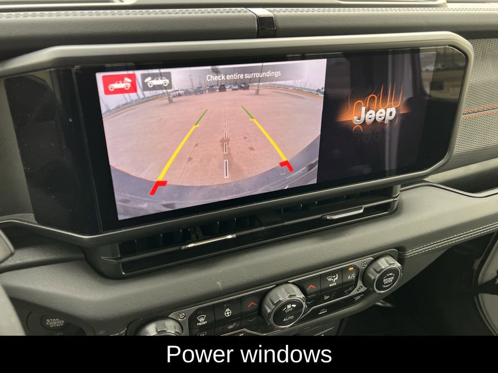 Used 2024 Jeep Wrangler Unlimited Rubicon w/ Technology Group image 21