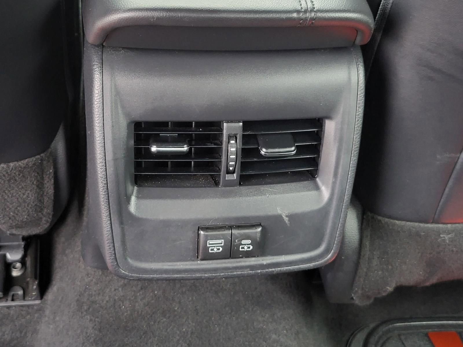 Used 2022 Toyota Avalon XLE image 13