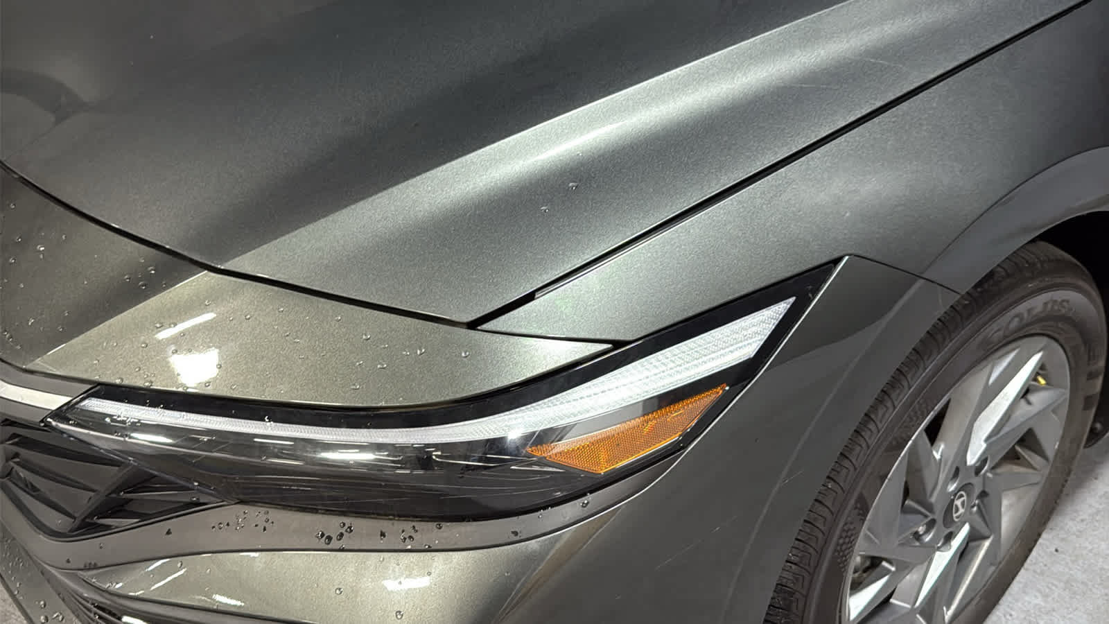 Used 2025 Hyundai Elantra Hybrid FWD image 7