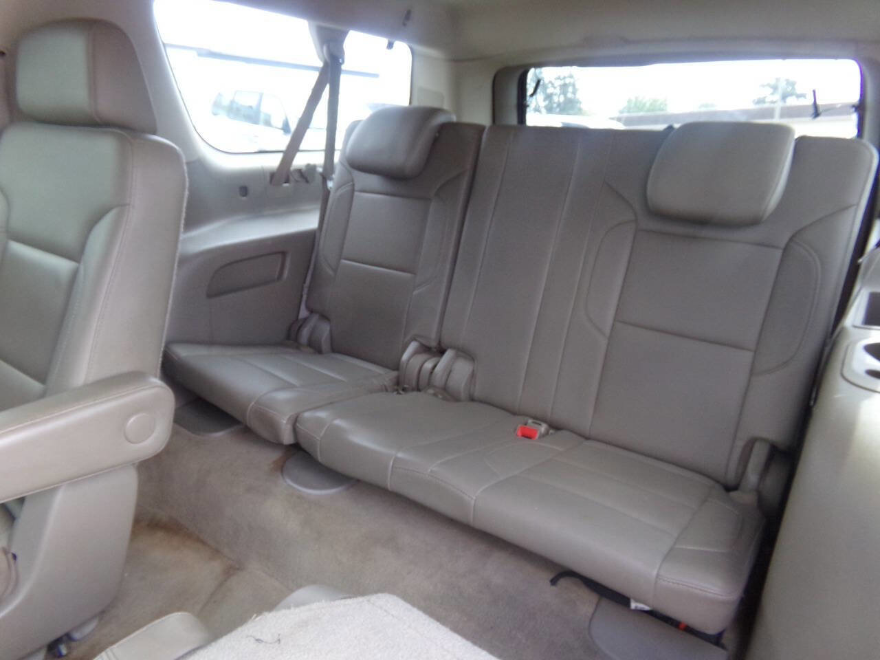 Used 2015 GMC Yukon XL SLT w/ Open Road Package image 16