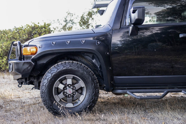 Used 2007 Toyota FJ Cruiser 4WD w/ TRD Special Edition image 4