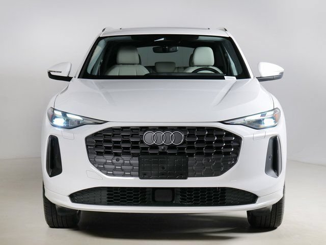 Certified 2025 Audi Q5 Premium w/ Convenience Package AWD/4WD image 8