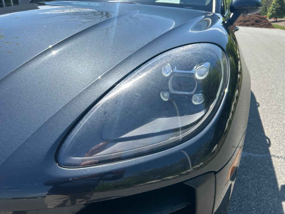 Used 2021 Porsche Macan AWD/4WD image 26