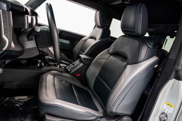Used 2022 Ford Bronco Outer Banks AWD/4WD image 6