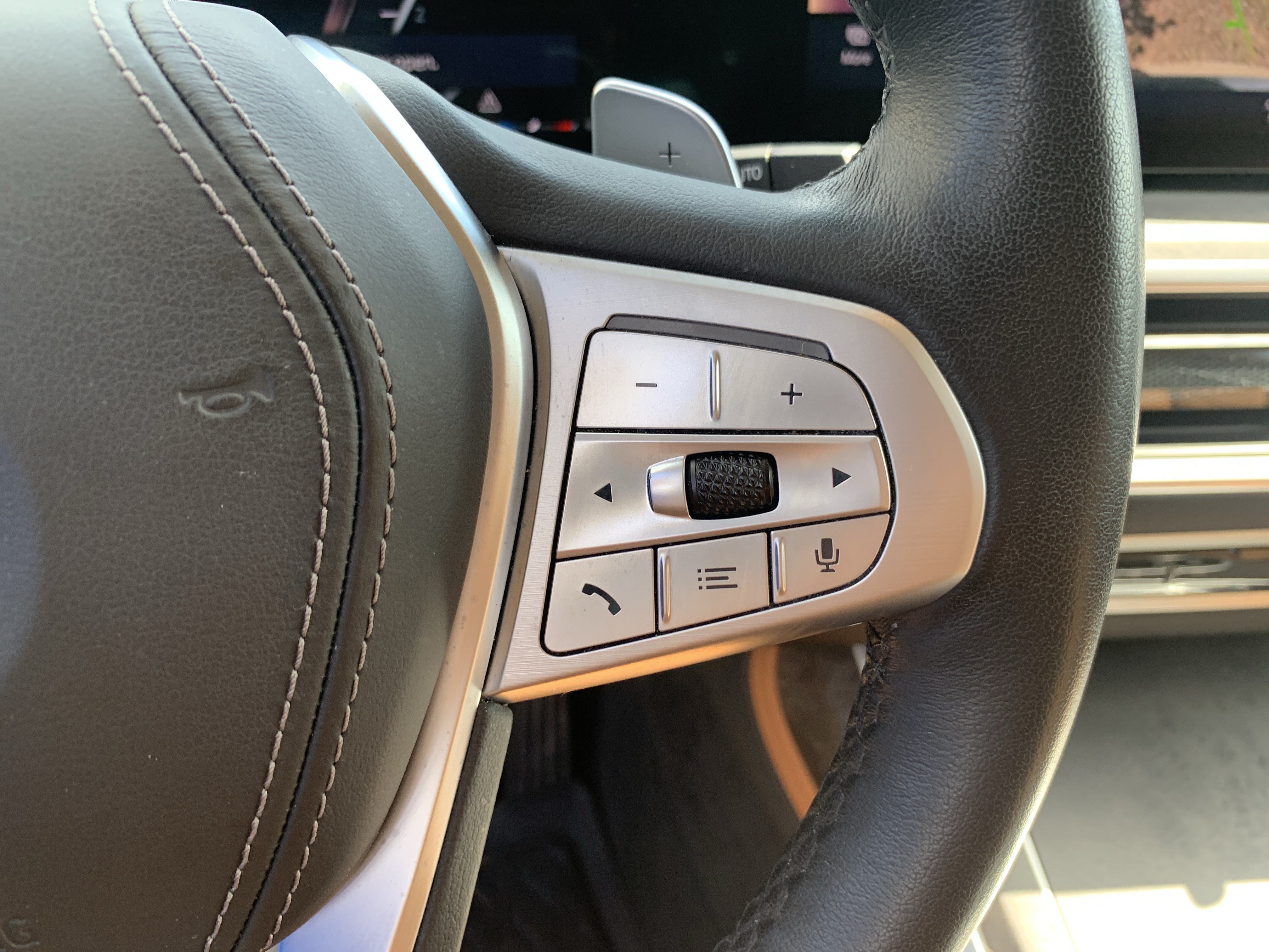 Used 2023 BMW X7 xDrive40i w/ Premium Package AWD/4WD image 20