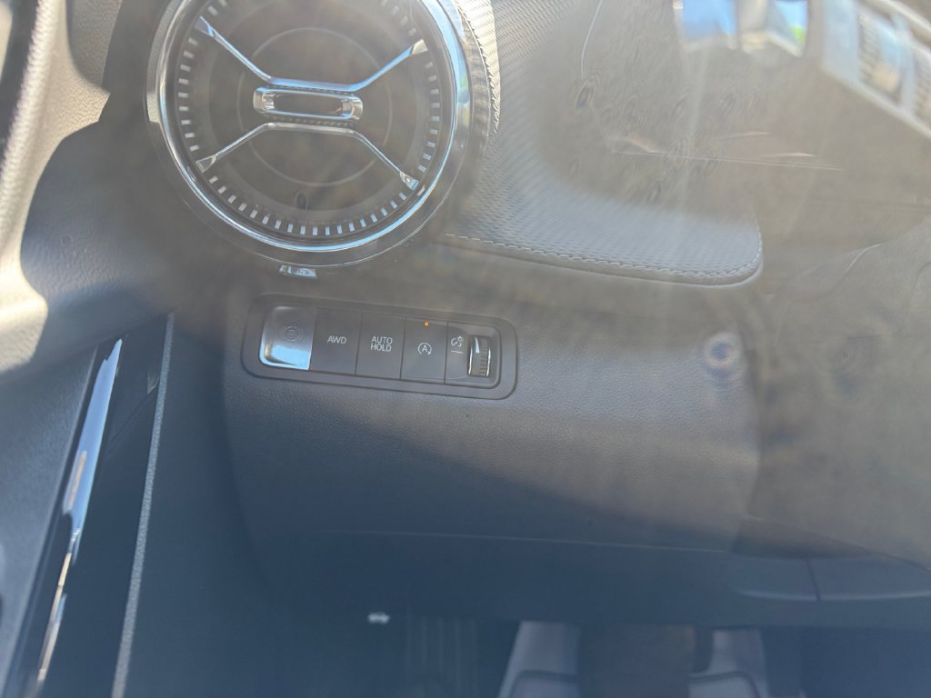 Used 2026 Chevrolet Equinox LT AWD/4WD image 28