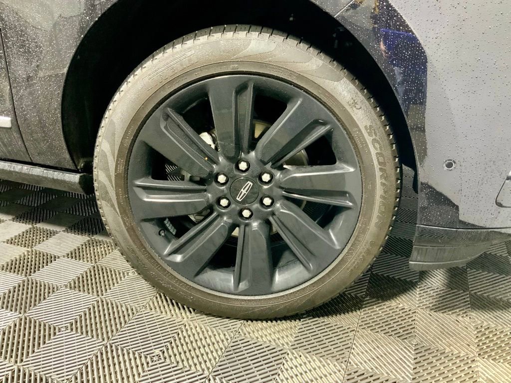 Used 2024 Lincoln Navigator Reserve image 36