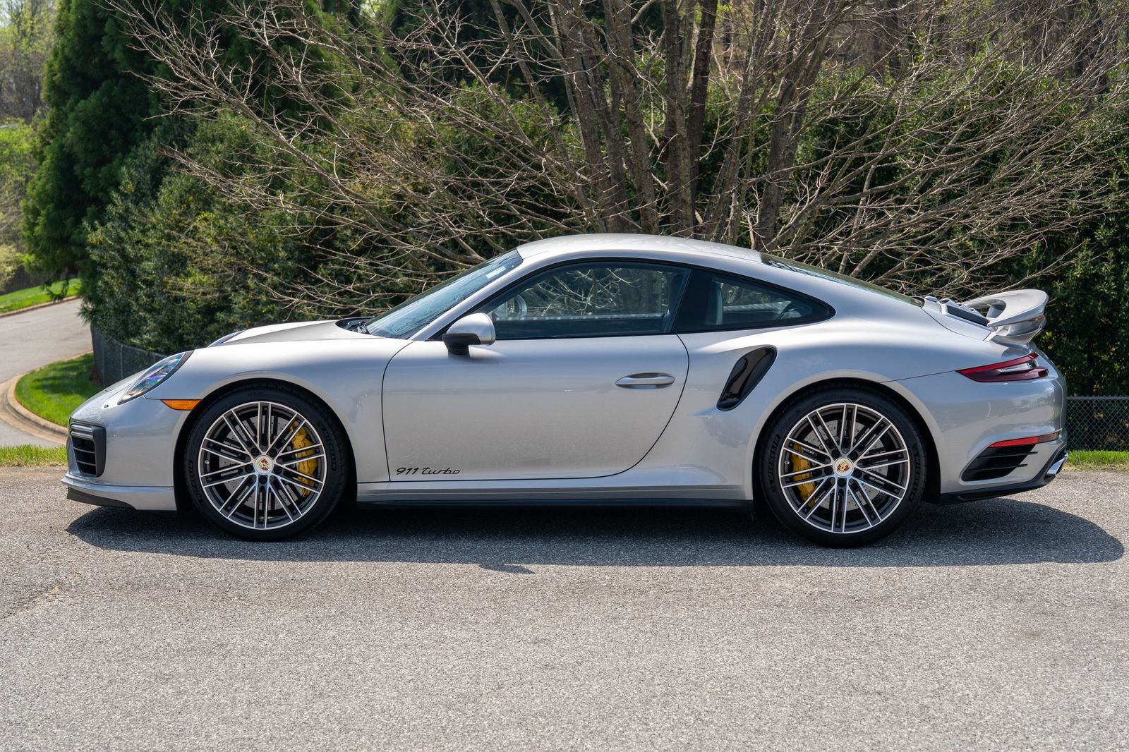 Certified 2018 Porsche 911 Turbo image 2