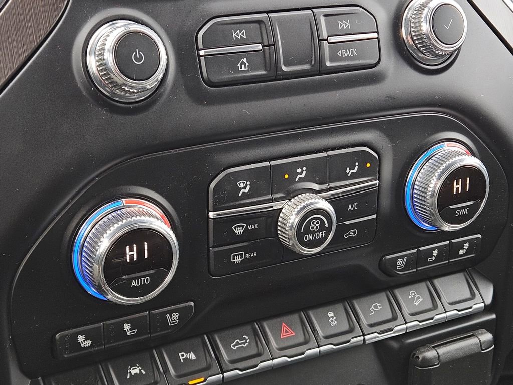 Used 2022 GMC Sierra 1500 AT4 w/ AT4 Premium Package image 20