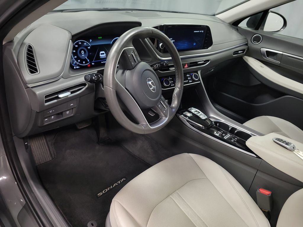 Used 2023 Hyundai Sonata Limited w/ Preferred Accessory Package FWD image 13