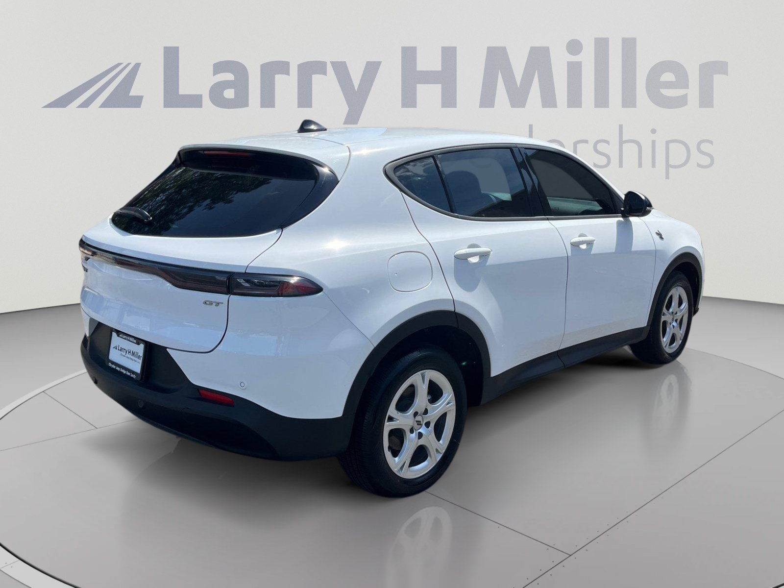 New 2025 Dodge Hornet GT w/ Cold Weather Group AWD/4WD image 5