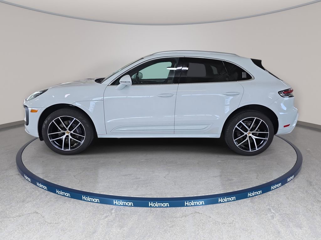 Used 2022 Porsche Macan AWD/4WD image 11