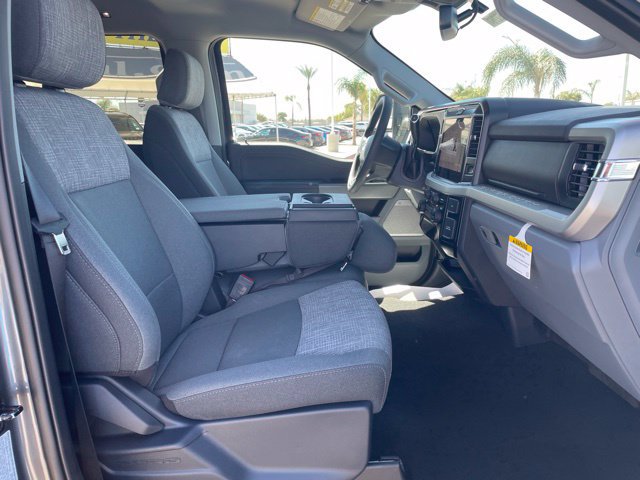 New 2026 Ford F250 XLT w/ XLT Premium Package AWD/4WD image 26
