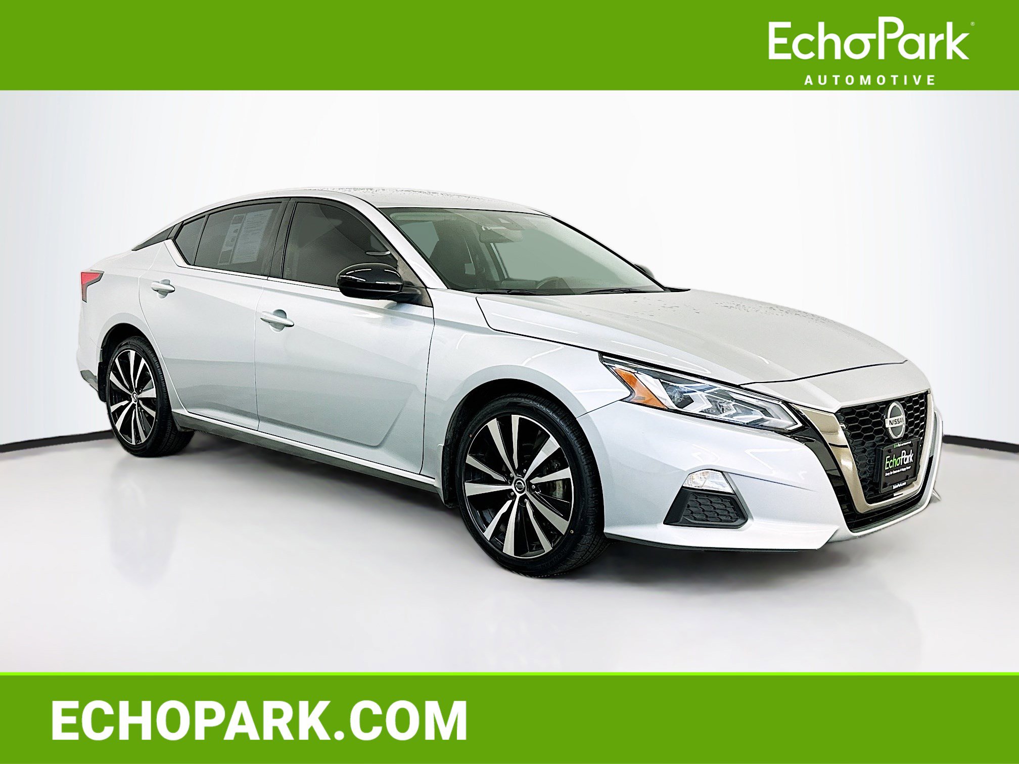 Used 2022 Nissan Altima 2.5 SR image 1
