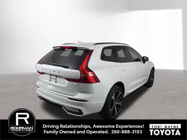 Used 2022 Volvo XC60 T8 R-Design w/ Advanced Package AWD/4WD image 7