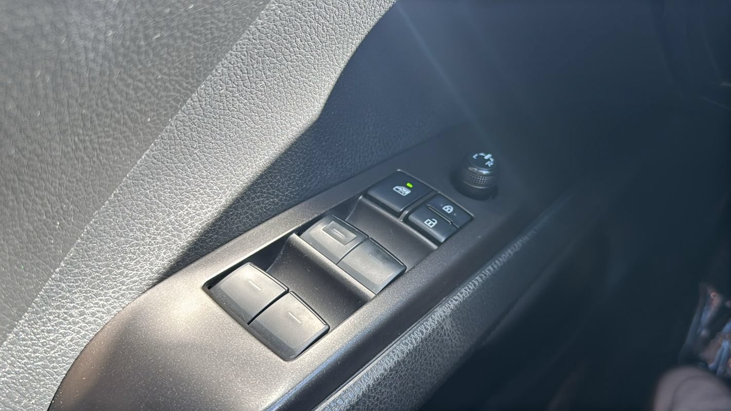 Used 2024 Toyota Camry SE FWD image 25