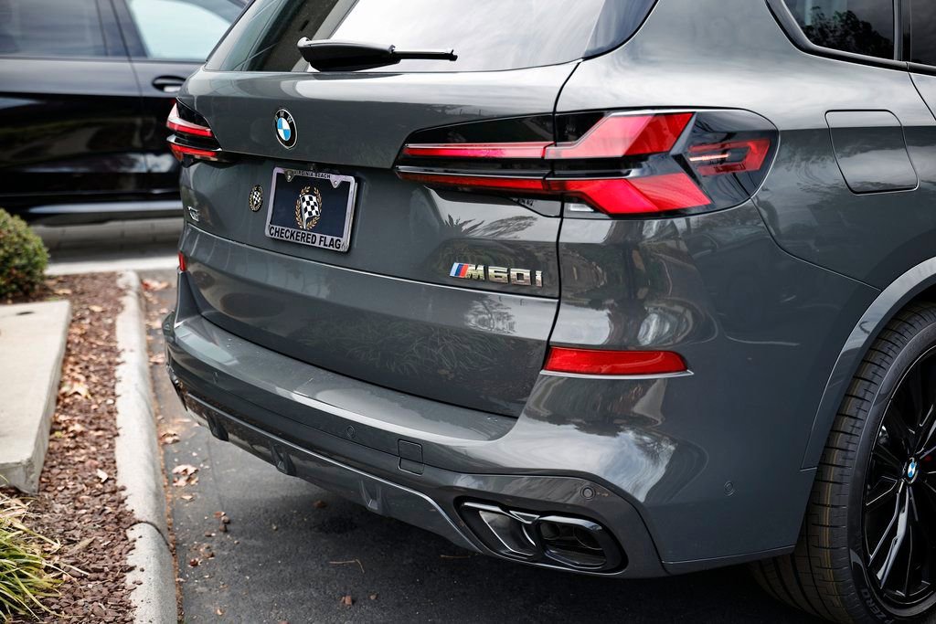 New 2026 BMW X5 M60i w/ Climate Comfort Package image 9