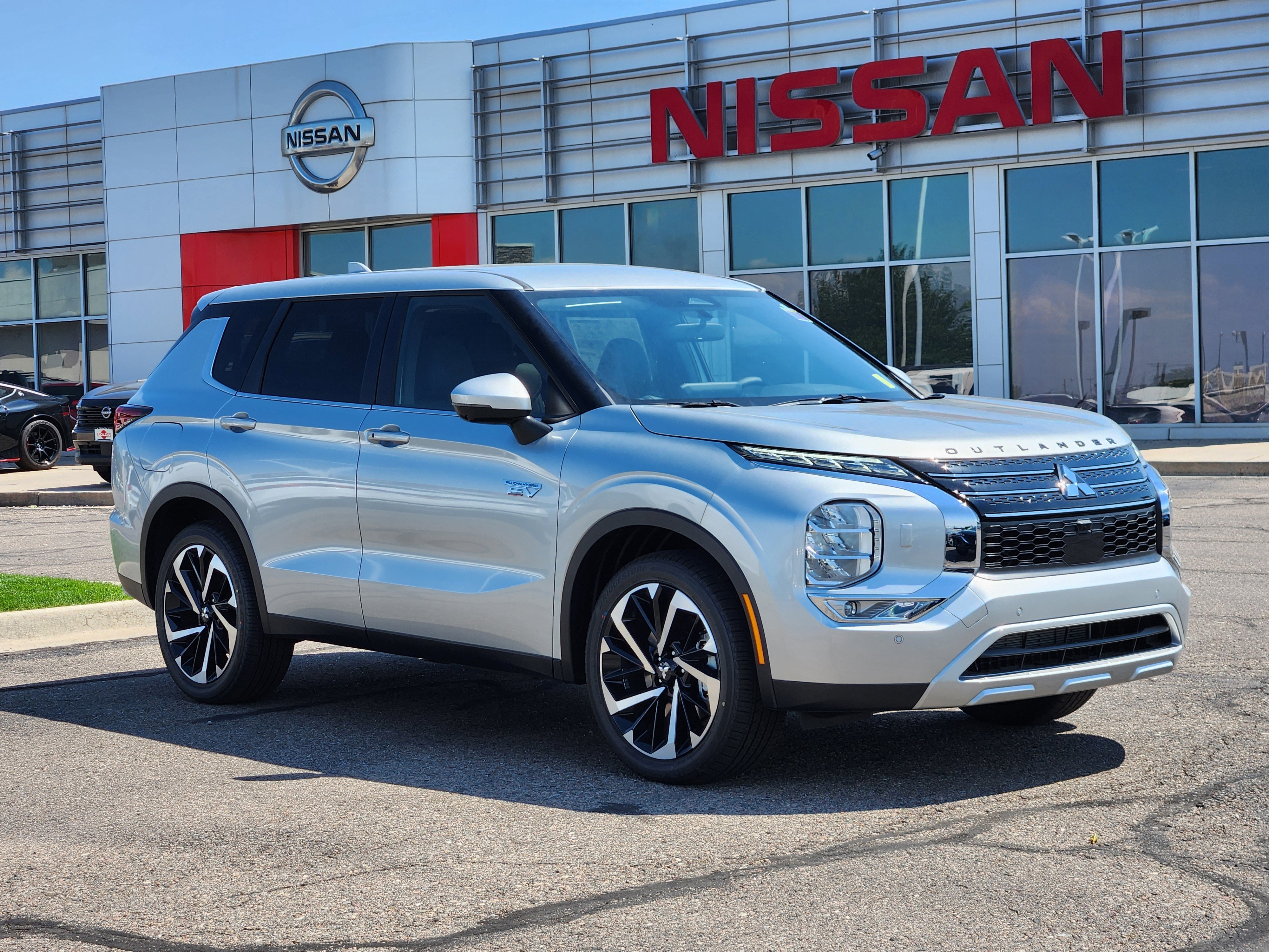 New 2025 Mitsubishi Outlander SE image 5