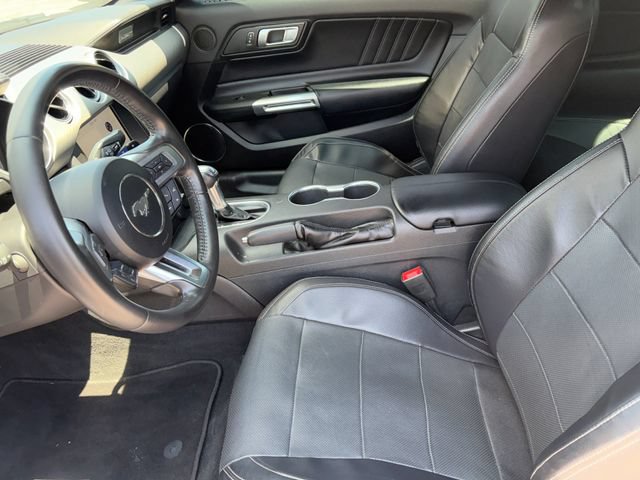 Used 2022 Ford Mustang GT Premium RWD image 9