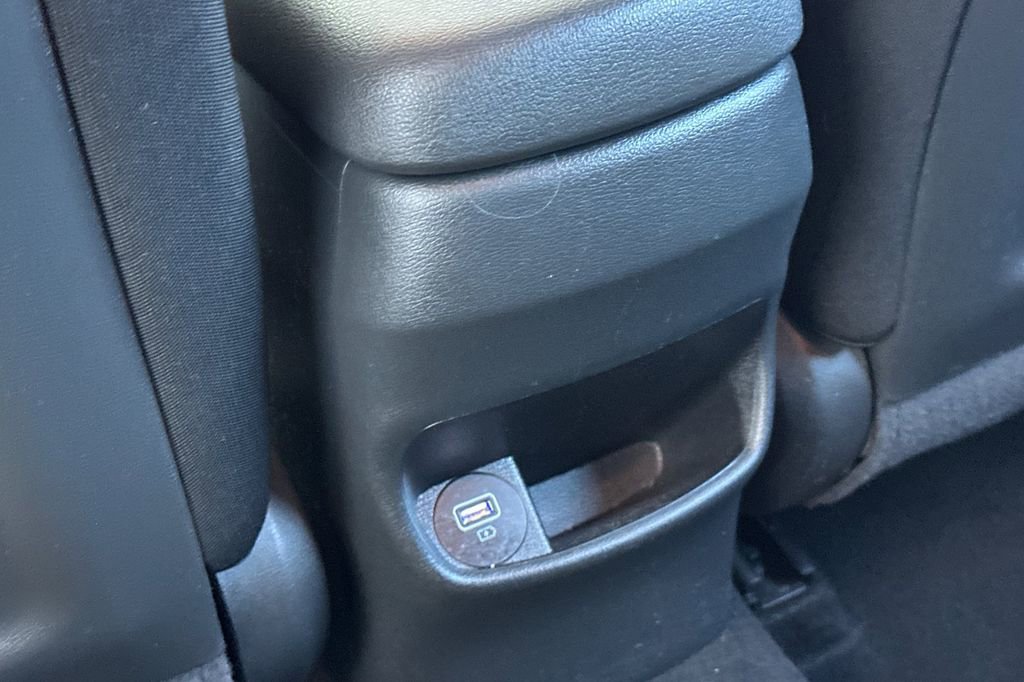 Used 2023 Hyundai Kona SE image 13