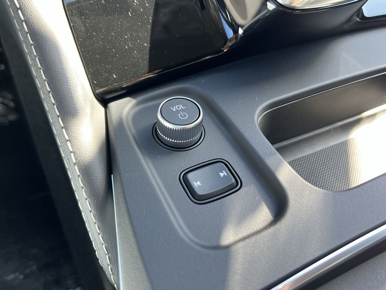 New 2026 Acura MDX SH-AWD w/ Advance Package image 15