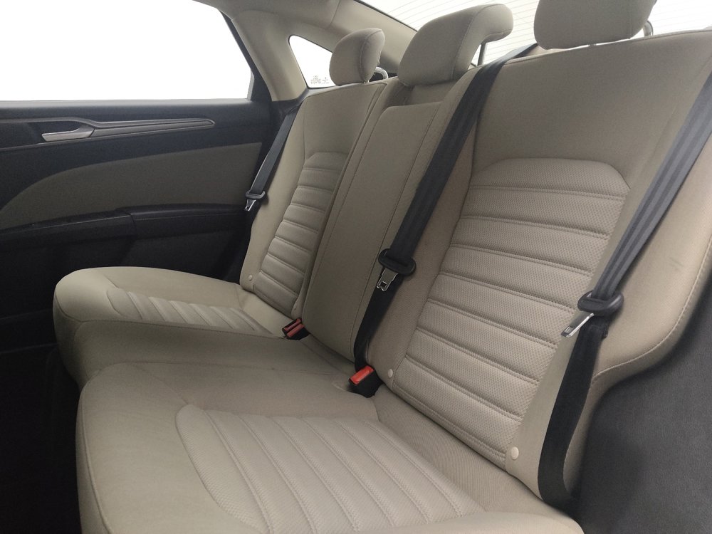 Used 2018 Ford Fusion S FWD image 18