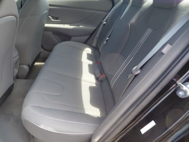 Certified 2026 Hyundai Elantra SEL FWD image 15