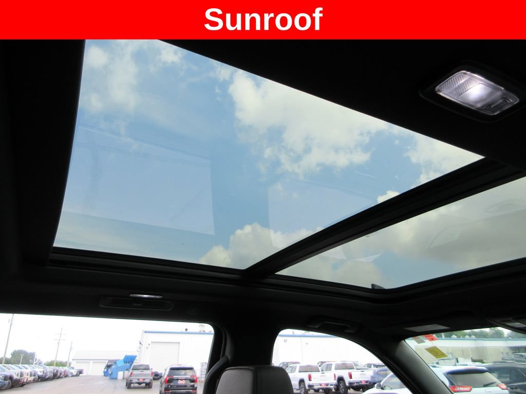 Certified 2023 Chevrolet Suburban RST AWD/4WD image 15