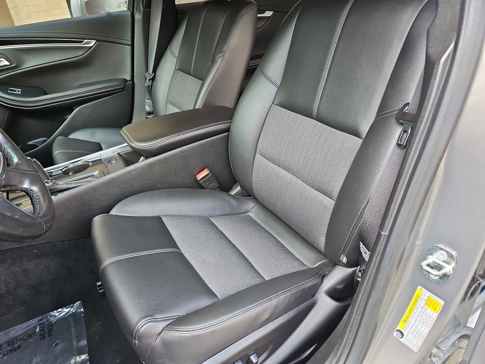 Used 2019 Chevrolet Impala LT image 16