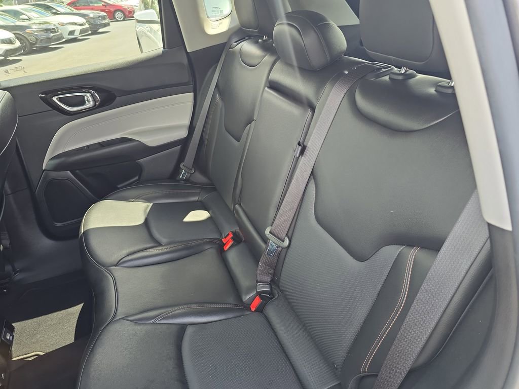 Used 2022 Jeep Compass Limited image 14