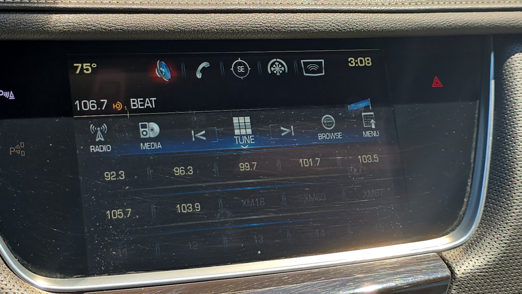 Used 2017 Cadillac XT5 Luxury FWD image 26